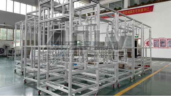 工業鋁型材框架與鈑金件的專業連接方法